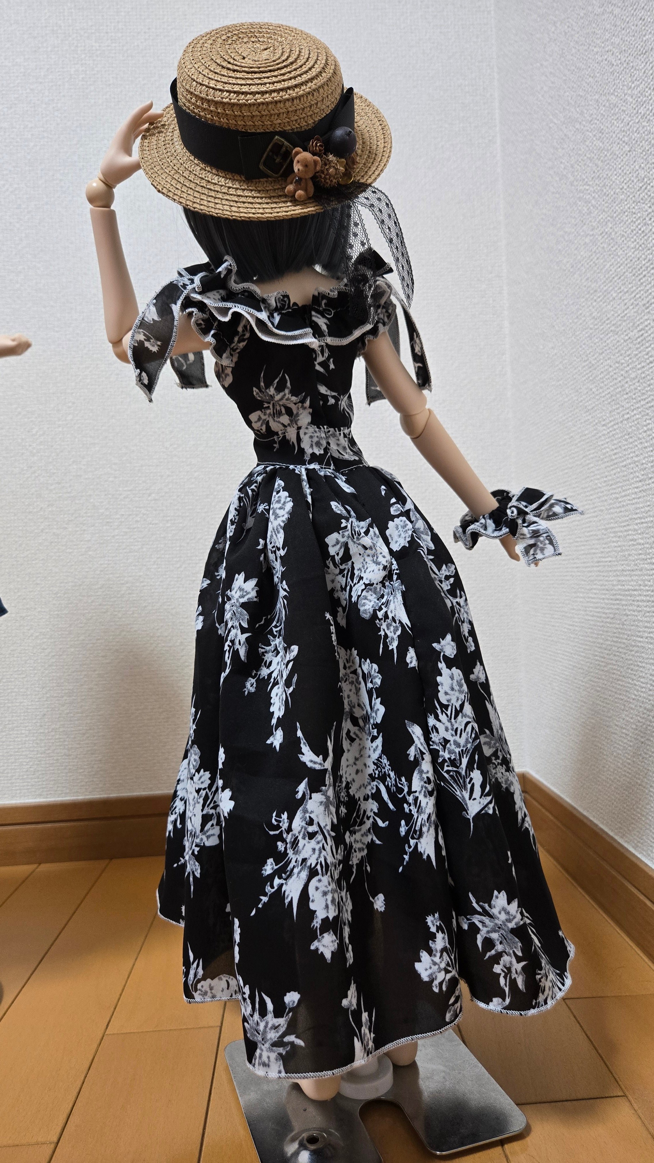 ワンダフルワ―ルド　ブラウン　クロ―バ―・シロツメクサ柄　総ピコフリル　帽子 ワンダフルワ―ルドブラウンクロ―バ―・シロツメクサ柄総