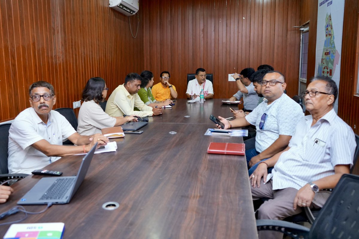 Prasanta Phukan (@pras21758phukan) on Twitter photo Visited the under-construction Assam Skill University in Mangaldoi.
Reviewed progress, issued directives for timely completion. Committed to building a robust institution to empower youth with quality skill-based education. #SkillDevelopment
<a href="/himantabiswa/">Himanta Biswa Sarma</a>
<a href="/DilipSaikia4Bjp/">Dilip Saikia đŽđŗ</a> Visited the under-construction Assam Skill University in Mangaldoi.
Reviewed progress, issued directives for timely completion. Committed to building a robust institution to empower youth with quality skill-based education. #SkillDevelopment
<a href="/himantabiswa/">Himanta Biswa Sarma</a>
<a href="/DilipSaikia4Bjp/">Dilip Saikia đŽđŗ</a>