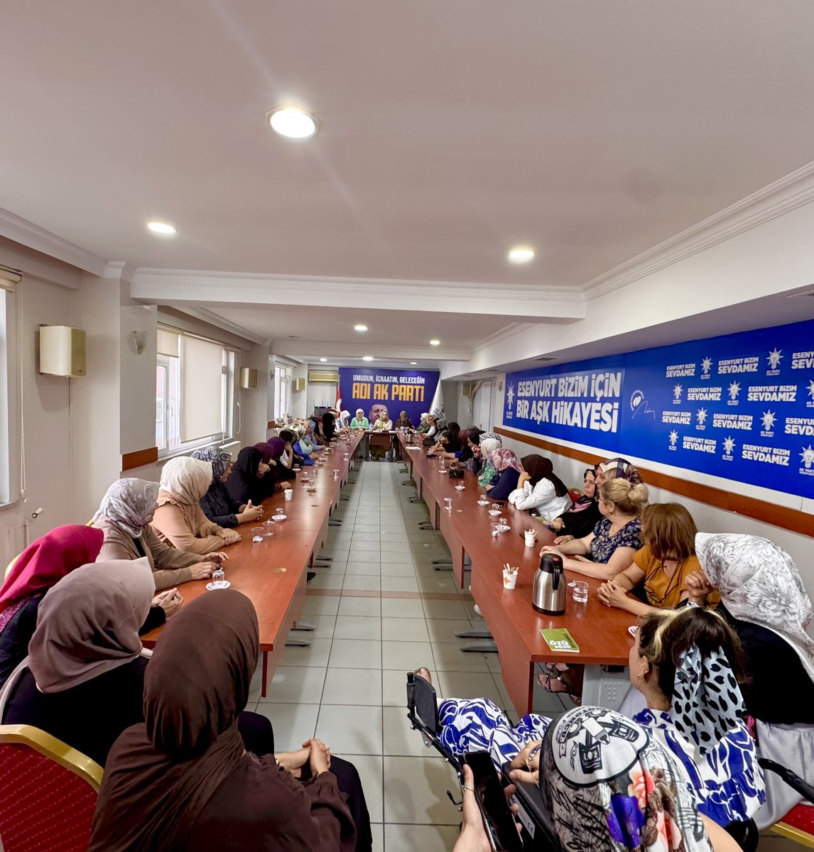 İlçe Başkanımız <a href="/YldrmHarika/">Av. Harika Yıldırım Öztürk</a> başkanlığında ve İl Koordinatörümüz <a href="/BurcuHSahinci/">Burcu H. Şahinci</a>’ninkatılımlarıyla genişletilmiş haftalık toplantımızı yaptık.

“Yüreğinde memleket sevdası olanlarla aynı masada olmak;
en büyük gücümüz, en gerçek umudumuz…”