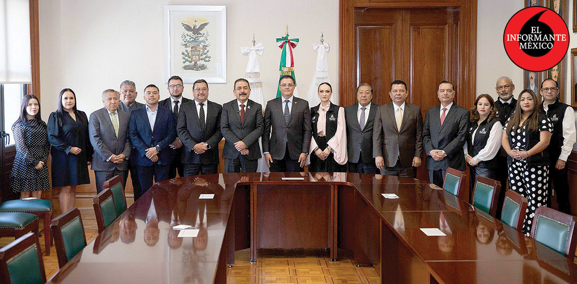 ElInformanteMX's tweet image. Fortalecen #EducaciónParaLaPaz @PJEdomex y #PoderEjecutivoMexiquense

Firmaron #ConvenioDeColaboración el #PJEdoméx y la @SeducEdoMex para coadyuvar en la construcción de una #sociedad más #igualitaria, #equitativa y #justa.
@Edomex @FernandoDiazJ
elinformante.mx/?p=89503