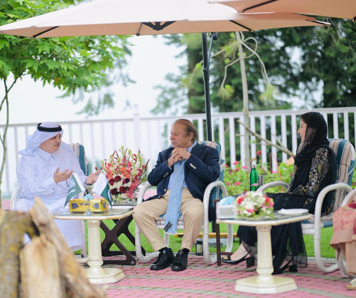 صدر مسلم لیگ ن نواز شریف اوروزیر اعلیٰ پنجاب مريم نواز شریف سے سعودی سفیر کی ملاقات
<a href="/MaryamNSharif/">Maryam Nawaz Sharif</a>