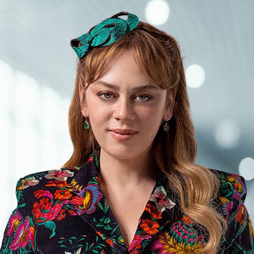 Sanatçı demet Evgar ;

Kapısına su koymayan işletmelerden alışveriş yapmayacağım. Kişisel boykotumu başlatıyorum. Vicdan yoksa müşteri de yok