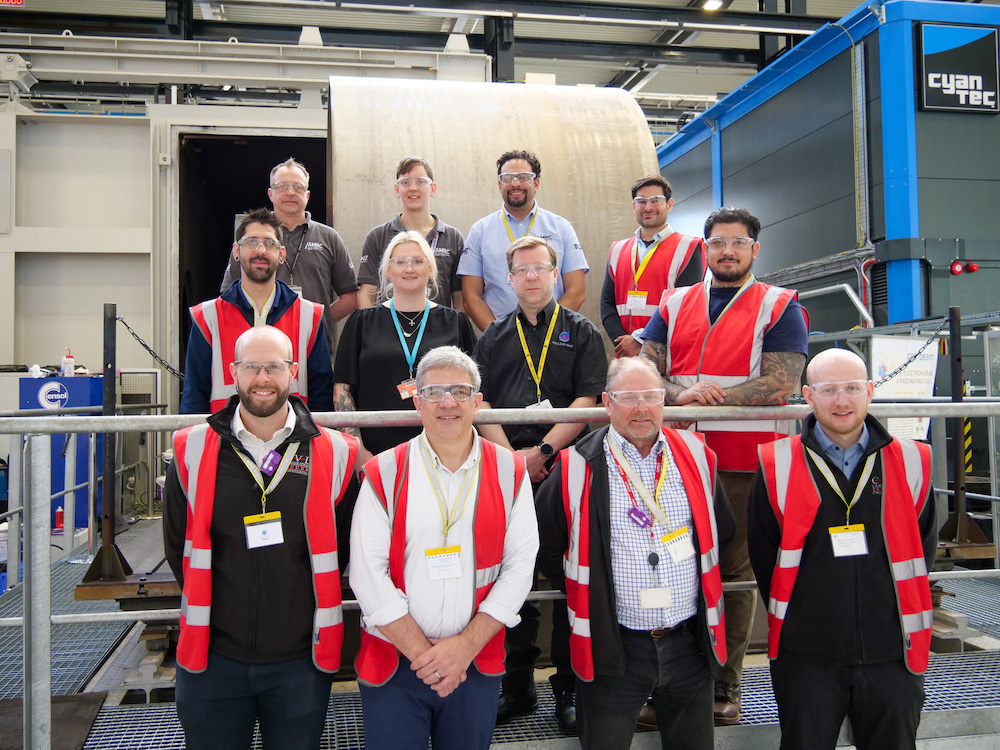 Kairos installs reactor vessel (Image credit: Kairos Power/AMRC)

operationsengineer.org.uk/content/news/k…