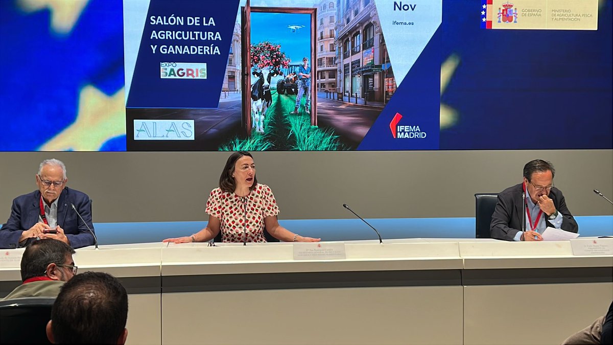 Revista Alimentaria (@revistaalimenta) on Twitter photo Hoy en la presentación de
<a href="/sagris_madrid/">SAGRIS</a> , el Salón de la Agricultura y Ganadería organizado por <a href="/ALAS_alianza/">ALAS (Alianza por una agricultura sostenible)</a> del 6 al 8 nov en <a href="/IFEMA/">IFEMA MADRID</a> #Madrid Hoy en la presentación de
<a href="/sagris_madrid/">SAGRIS</a> , el Salón de la Agricultura y Ganadería organizado por <a href="/ALAS_alianza/">ALAS (Alianza por una agricultura sostenible)</a> del 6 al 8 nov en <a href="/IFEMA/">IFEMA MADRID</a> #Madrid