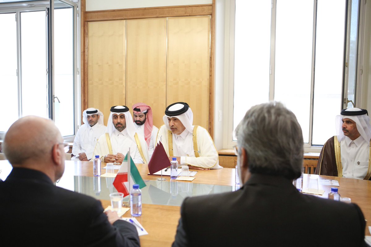 سعادة السيد حسن بن عبدالله الغانم، رئيس #مجلس_الشورى، يؤكد أن دولة قطر، بقيادة أمير البلاد المفدى، تواصل دورها الريادي في ترسيخ الحوار وحل النزاعات سلميًا، انطلاقًا من نهج دستوري يلتزم بالقانون الدولي، وذلك في كلمته خلال مؤتمر رؤساء البرلمانات في جنيف.