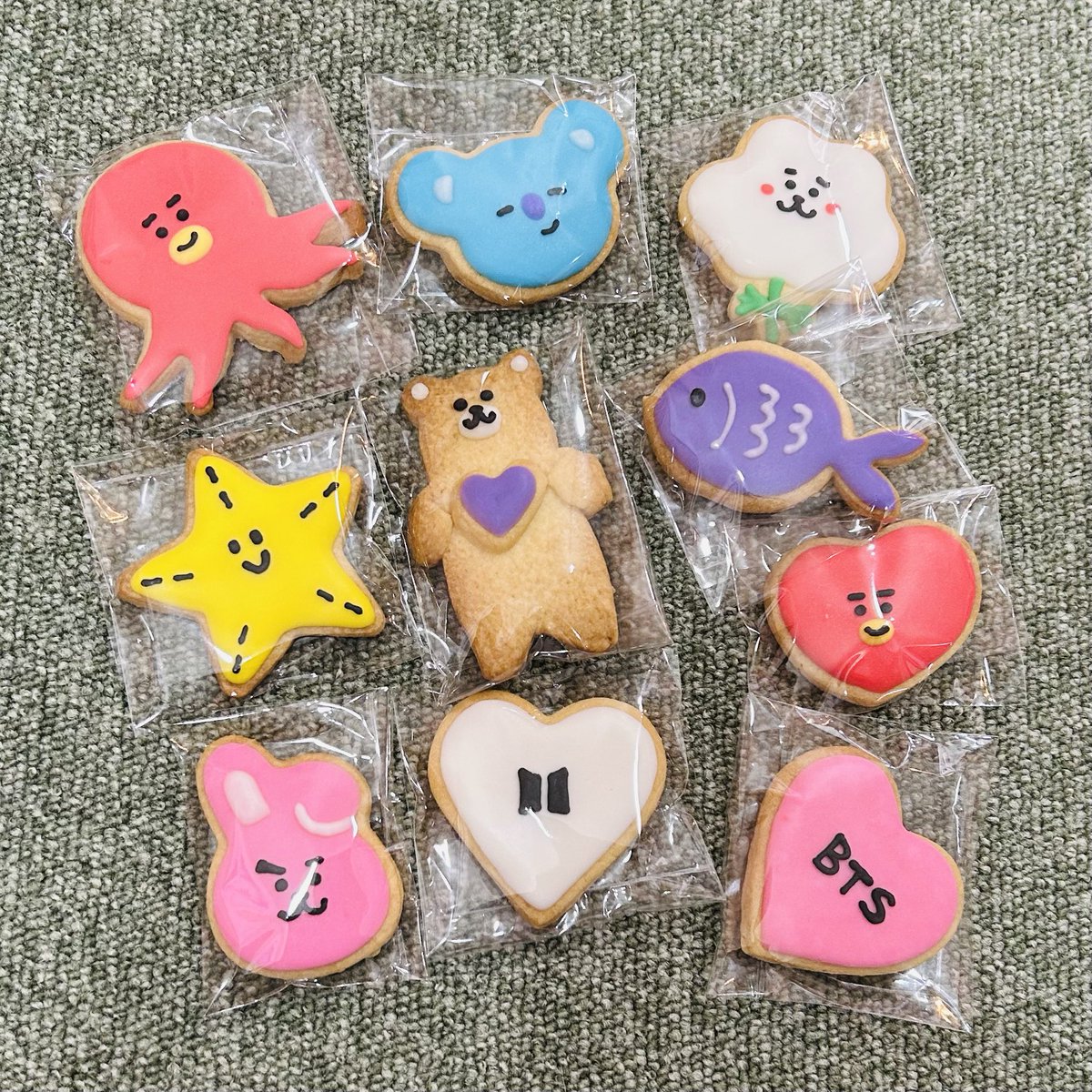 明日8/1(金)〜
ｳﾘｽﾞﾙｰﾑ周年としまして
ワンドリンクにつきクッキーくじを
引いていただけます🍪

色々な種類のアイシングクッキーが
当たります🌟
中には選べる種類もございます✨

とてもお得なイベントになっております
ぜひ遊びにきてください💜

※写真は一部です