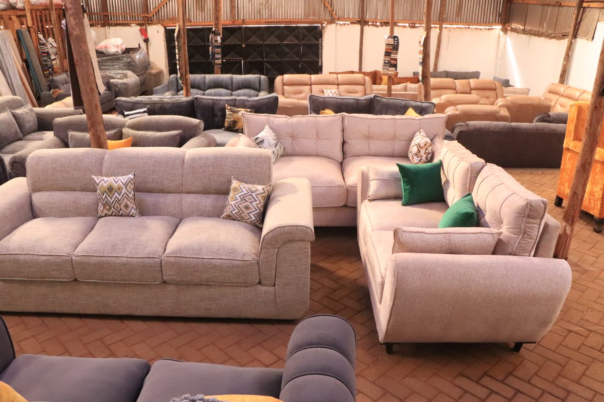 SassyDecors's tweet image. Elevate your living room with timeless neutrals and a pop of color 🌿✨ These elegant sofas blend style, comfort, and charm — perfect for any modern home. #NeutralVibes #ModernComfort #SofaStyle #HomeInspo