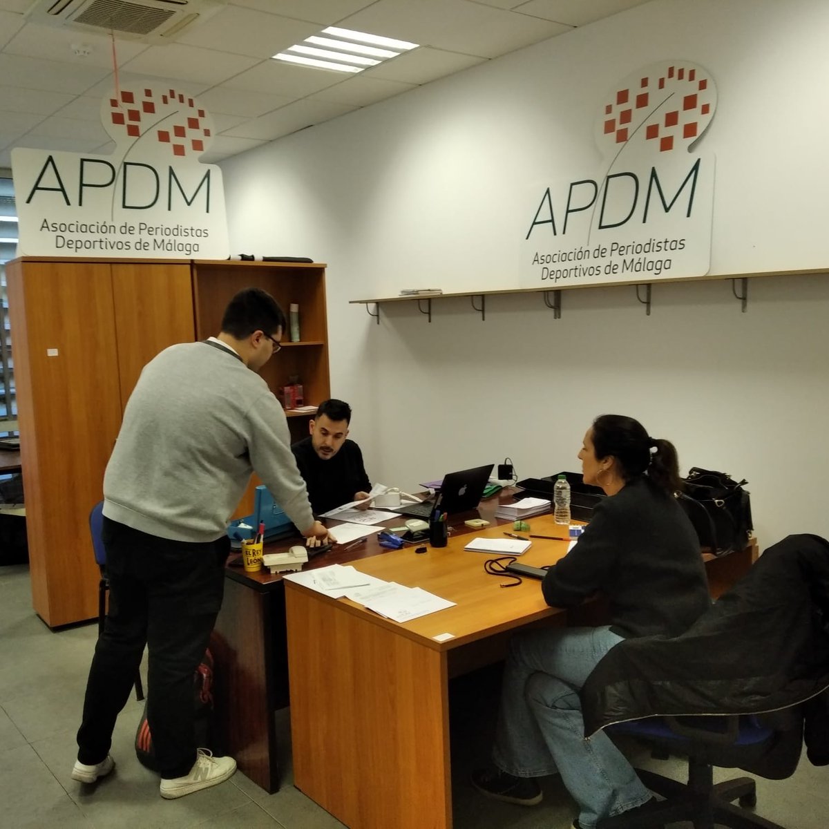 APDM (@apdeportivosmlg) on Twitter photo 🏖️Durante el mes de agosto, la atención al asociadx será por correo electrónico y WhatsApp. No dudéis en consultarnos o hacernos las peticiones que necesitéis.
📩info@periodistasdeportivosmalaga.es
📞 645 41 02 34 🏖️Durante el mes de agosto, la atención al asociadx será por correo electrónico y WhatsApp. No dudéis en consultarnos o hacernos las peticiones que necesitéis.
📩info@periodistasdeportivosmalaga.es
📞 645 41 02 34