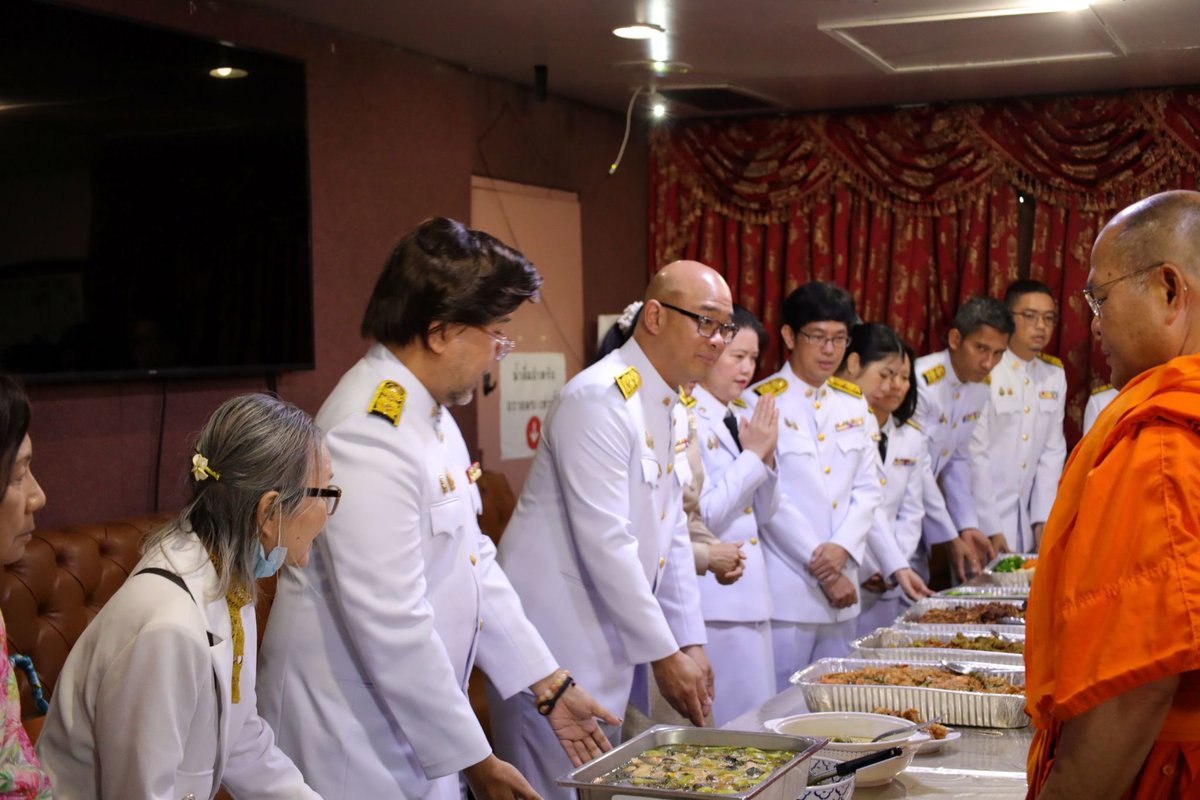 สถานกงสุลใหญ่ ณ นครลอสแอนเจลิส จัดพิธีเฉลิมพระเกียรติพระบาทสมเด็จพระเจ้าอยู่หัว เนื่องในโอกาสวันเฉลิมพระชนมพรรษา ๒๘ กรกฎาคม ๒๕๖๘
thaiconsulatela.thaiembassy.org/th/content/pr-…