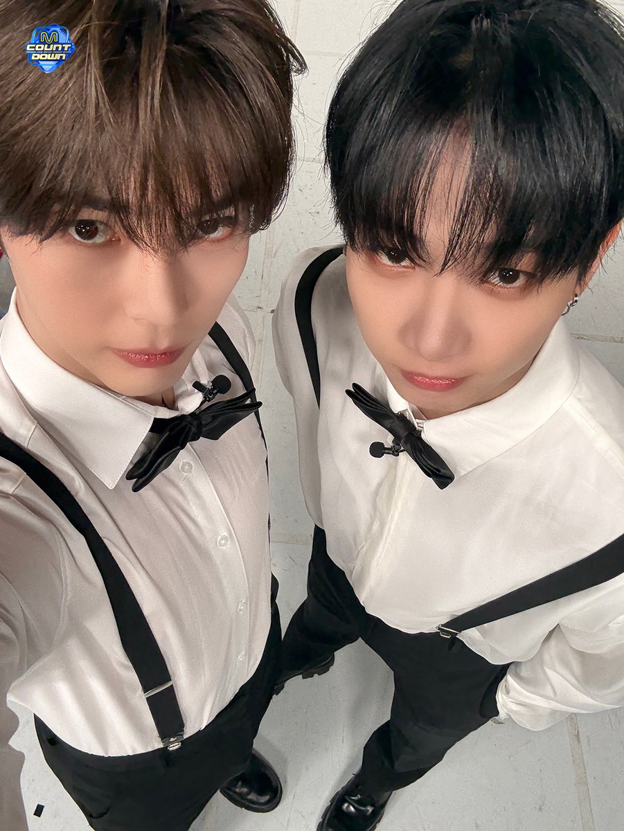 WORLD NO.1 MC 멍캣🐶🐱과 함께하는
𝟐𝟎𝟐𝟓 𝐌𝐂𝐃 𝐒𝐔𝐌𝐌𝐄𝐑 𝐀𝐖𝐀𝐑𝐃𝐒✨

잠시 후 저녁 6시!
제대로 모시겠습니다🙇

#엠카운트다운 #MCOUNTDOWN
#성한빈 #ZEROBASEONE
#명재현 #BOYNEXTDOOR