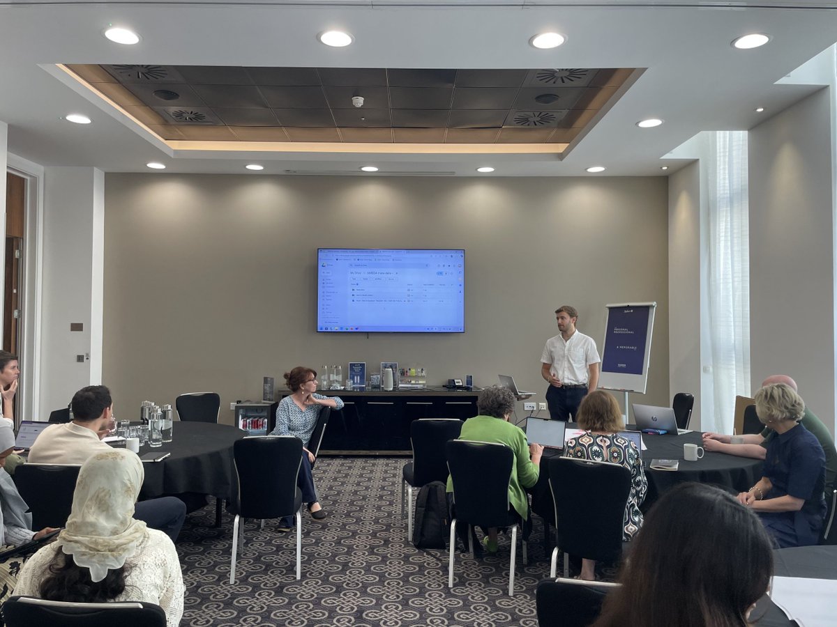 CentrePopHealth's tweet photo. Great discussions took place at the #MIREDA Workshop in Cardiff, hosted by @EuropeanDOHaD & led by @CPH_Wales, with support from @hdrukwales.
Researchers explored how linked data can drive progress in maternal & infant health using the OMOP model 👉https://t.co/RgFtNxkFQj. https://t.co/41LV9QEDJp