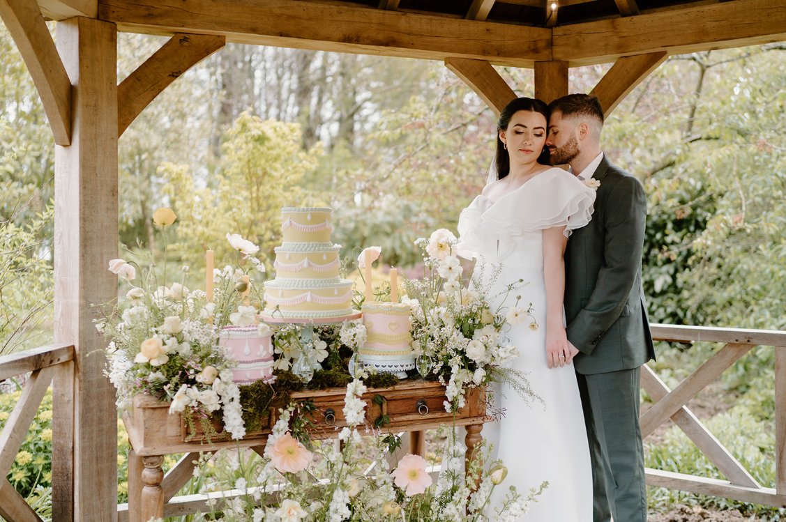Rabbit Attack PR (@rabbitattackpr) on Twitter photo Did you know <a href="/barnsdalegarden/">Barnsdale Gardens</a>, that leafy legend of Rutland, isn’t just a plant-lover’s paradise, but also moonlights as a dreamy wedding venue?
That’s right! You can say "I do" in a gorgeous oak arbour, tucked among show-stopping blooms
yourmidlands.wedding/wedding-news/3…
#weddings Did you know <a href="/barnsdalegarden/">Barnsdale Gardens</a>, that leafy legend of Rutland, isn’t just a plant-lover’s paradise, but also moonlights as a dreamy wedding venue?
That’s right! You can say "I do" in a gorgeous oak arbour, tucked among show-stopping blooms
yourmidlands.wedding/wedding-news/3…
#weddings