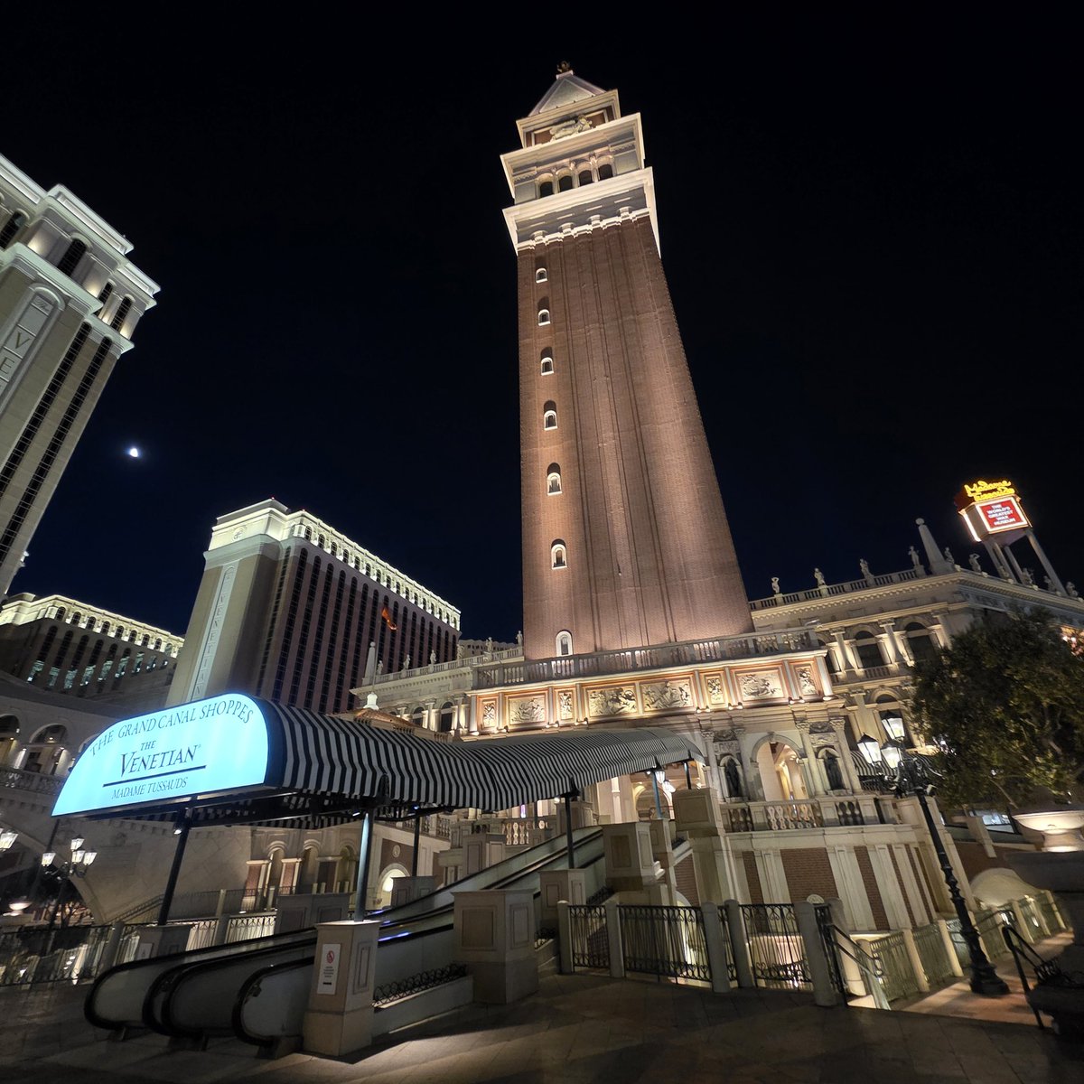 GGSoFly's tweet image. Las Vegas, Nevada at night 🌃