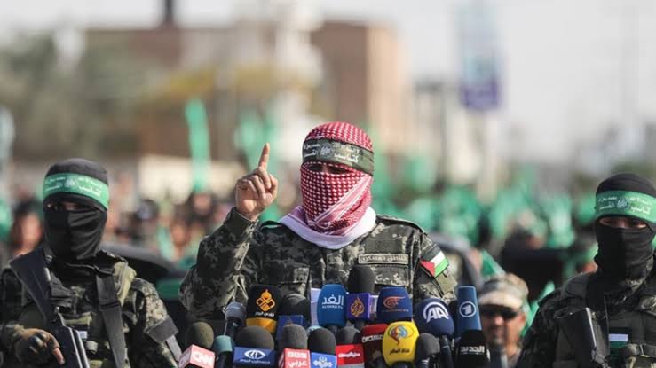 Hamas’ın kınandığı ve silah bırakıp yönetimi devretmesi çağrısı yapılan ortak bildiriyi kabul etmiyoruz.

7 Ekim’de yaşananlar bir “katliam” değil; 1948’den bu yana devam eden işgal ve katliamlara karşı verilen meşru bir başkaldırıdır. Hamas ise Filistin ve Gazze halkının tek