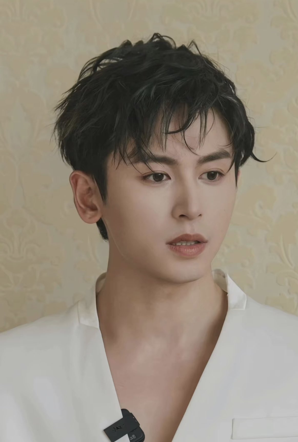 山河令　张哲瀚　張哲瀚 チャン・ジャーハン　メイベリンコンプリート 天窗旧部 SwordofZhouZishu&ZhangZhehan on X: 