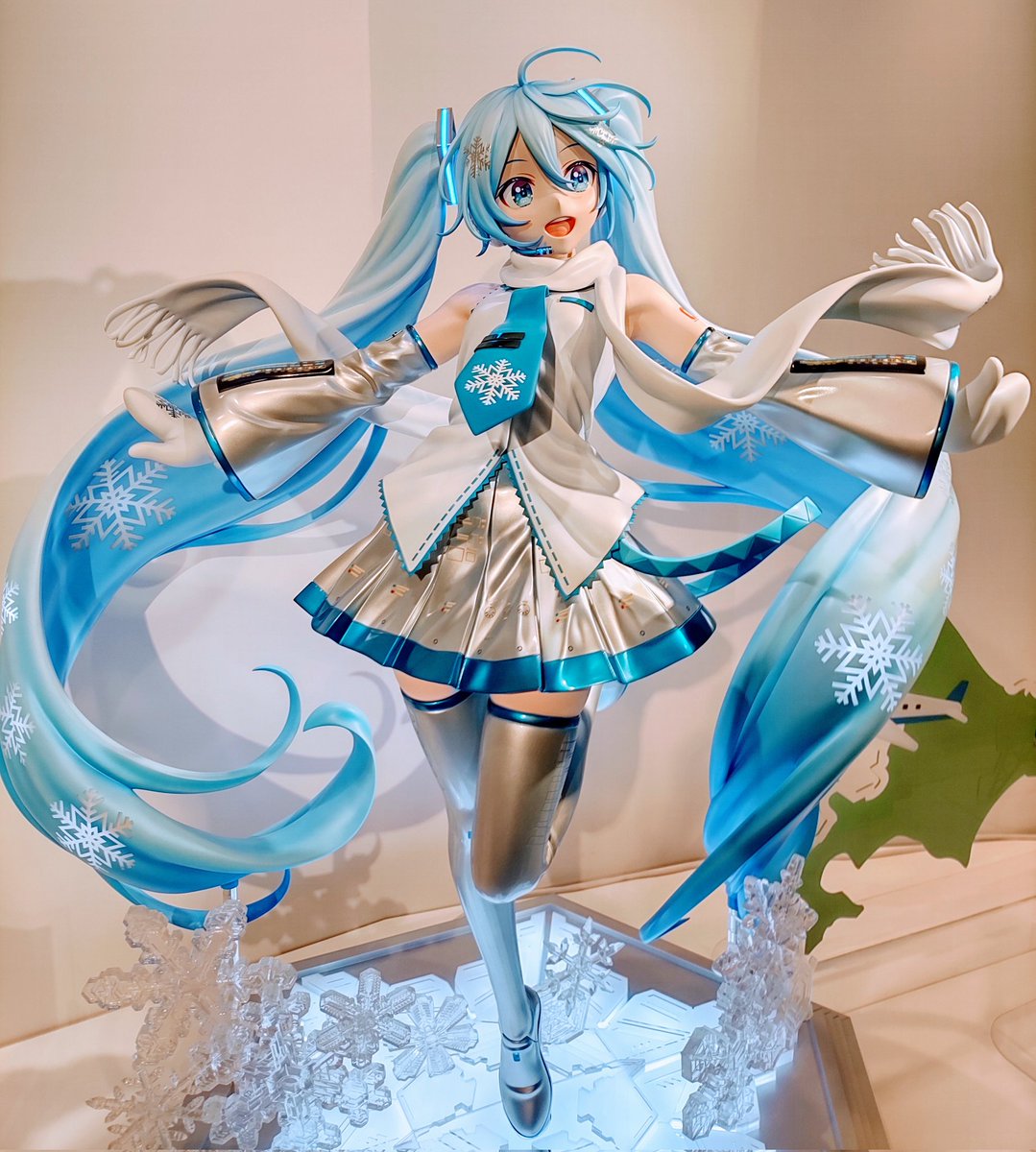 雪ミクさんをじっくり見てきた。 