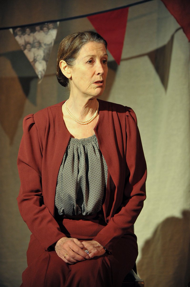 Looking forward to the preview for “Mrs Roosevelt Flies To London”, written &amp; performed by Alison Skilbeck, 11am <a href="/AssemblyFest/">Assembly Festival</a> <a href="/edfringe/">Edinburgh Festival Fringe</a> Book now for this ⭐️⭐️⭐️⭐️⭐️ show assemblyfestival.com/whats-on/996-m…
#MyAssembly #edfringe #eleanorroosevelt #fdr #humanrights #WWII #UnitedNations