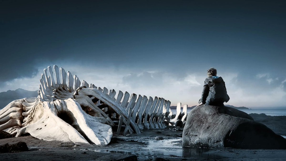 Andrey Zvyagintsev'in Leviathan'nı izlerken çocukça bir ümitle sonunda adaletin yerini bulmasını bekliyoruz. Ama "devlet ve din" sermaye ile iş birliği yaptığı için bu asla mümkün olmuyor. Tanrı ve yargı yanlış yerde durduğunda bütün ahlak çöküyor.