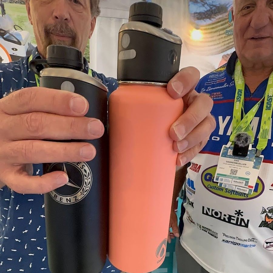 CrappieNow's tweet image. Crappie Dan had the opportunity to talk with the owner of ExtremeMist and he showed us some of the great new things coming. They’re introducing a new 40 oz GoMist Water Bottle into their line up. 

ddoutdoor.com/extreme-mist/

#ExtremeMist #CrappieDan #CrappieMates