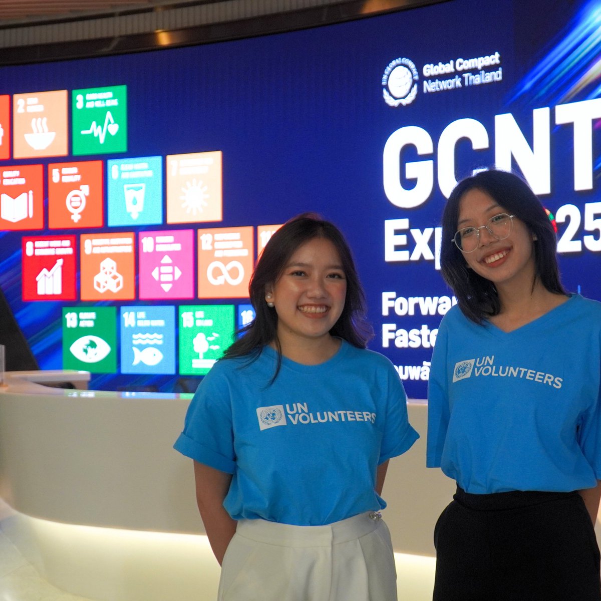 Being a #UNVolunteer means growing every day,
through learning 📘cultural exchange🫂and purposeful connections. 💙 

Huge thanks to UN Volunteers Thitawan (<a href="/UNICEF_EAPRO/">UNICEF East Asia Pacific</a>) and Lapisara (<a href="/UNVAsiaPacific/">UNV Asia Pacific</a>) for sharing your inspiring stories at #GCNTExpo2025!