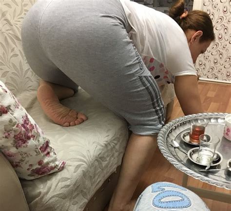 Arkadaş annesini atmış yorumları merak ediyor