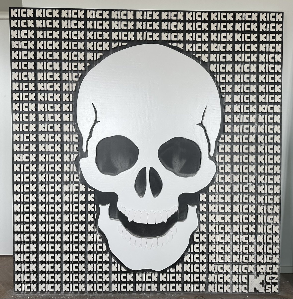 Ladies, gentlemen and friends! 💀💀💀💚💚💚
A painting dedicated to all the artists on Kick.    
DAY 40 - After the dental procedure
Stream every day! Coffee, talk and art, so come to
 kick.com/annadorfmann

<a href="/KickCommunity/">KICK Community</a>
<a href="/kick/"></a>

We will be painting it green soon...