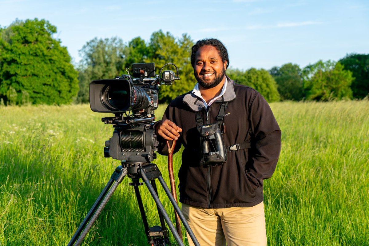 Liverpool Tourist Information (@liverpooltic) on Twitter photo 🌼 Just in! Wildlife cameraman & Strictly champ <a href="/HamzaYassin3/">Hamza Yassin</a> will be at this year’s <a href="/southportflower/">Southport Flower Show</a>
Explore stunning gardens, meet celeb guests & enjoy 4 days of floral fun 🌸
🎟️ southportflowershow.co.uk/popular-wildli…
.
#SouthportFlowerShow #HamzaYassin 🌼 Just in! Wildlife cameraman & Strictly champ <a href="/HamzaYassin3/">Hamza Yassin</a> will be at this year’s <a href="/southportflower/">Southport Flower Show</a>
Explore stunning gardens, meet celeb guests & enjoy 4 days of floral fun 🌸
🎟️ southportflowershow.co.uk/popular-wildli…
.
#SouthportFlowerShow #HamzaYassin