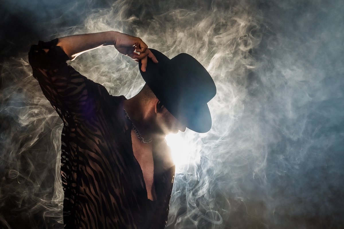 👠’Morería’ de Carlos Rodríguez,  homenajea al mítico Corral de la Morería en su 70º aniversario.

📆16,17 y 18 de enero
🟥 Sala Roja Concha Velasco
➡️ Más info: c.madrid/0zd87

#MadridesCultura #flamenco