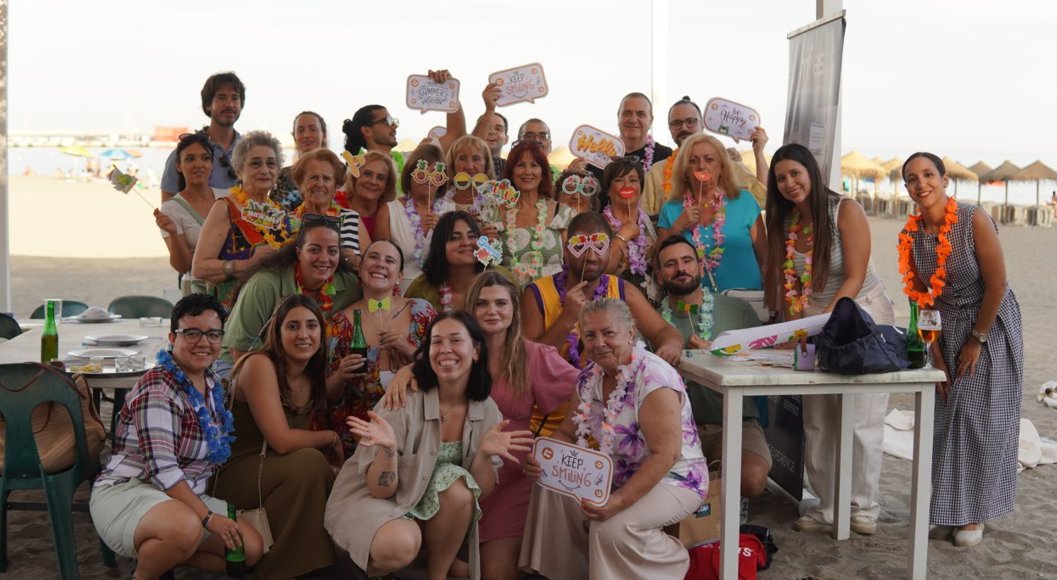 Asociación Arrabal-AID (@arrabalaid) on Twitter photo Momento divertido de la #summerparty de #MyEnglishSchool en el Chiringuito #Rocamar, una fiesta para celebrar el #findecurso y mostrar cómo se puede aprender inglés de forma amena. Gracias a todas las personas que se sumaron a esta velada solidaria con la misión de <a href="/ArrabalAID/">Asociación Arrabal-AID</a>.👏 Momento divertido de la #summerparty de #MyEnglishSchool en el Chiringuito #Rocamar, una fiesta para celebrar el #findecurso y mostrar cómo se puede aprender inglés de forma amena. Gracias a todas las personas que se sumaron a esta velada solidaria con la misión de <a href="/ArrabalAID/">Asociación Arrabal-AID</a>.👏