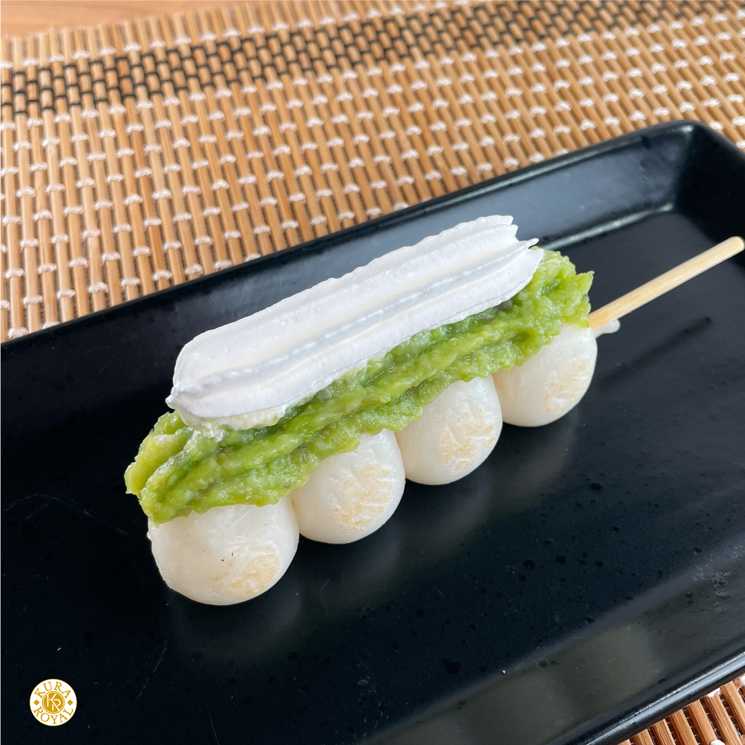 くら寿司の #くらだんご に
#ずんだクリーム が出たぞ～！

枝豆の風味香るずんだ餡に
ふんわり甘いクリームが合う！

リピート間違いなし👍
のイチオシ商品です🥰

#くら寿司 #スイーツ #ずんだ #だんご #和菓子