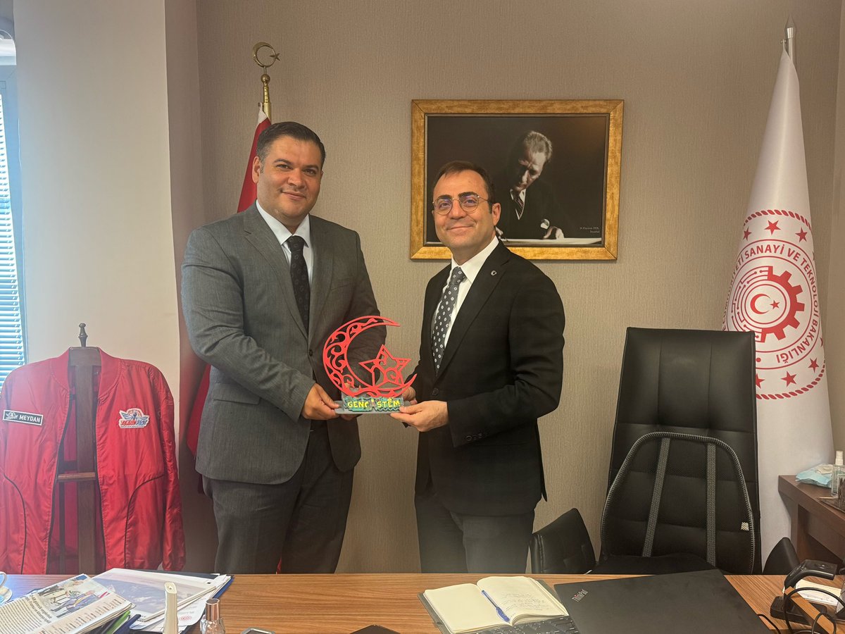 Kalkınma Ajansları Genel Müdür Yardımcısı Sn. Mustafa Caner MEYDAN’ı makamında ziyaret ettik.
Bölgesel kalkınma, üniversite-sanayi iş birliği ve stratejik projeler üzerine verimli değerlendirmelerde bulunduk. Genel Müdür Yardımcımıza misafirperverliği için teşekkür ediyorum.