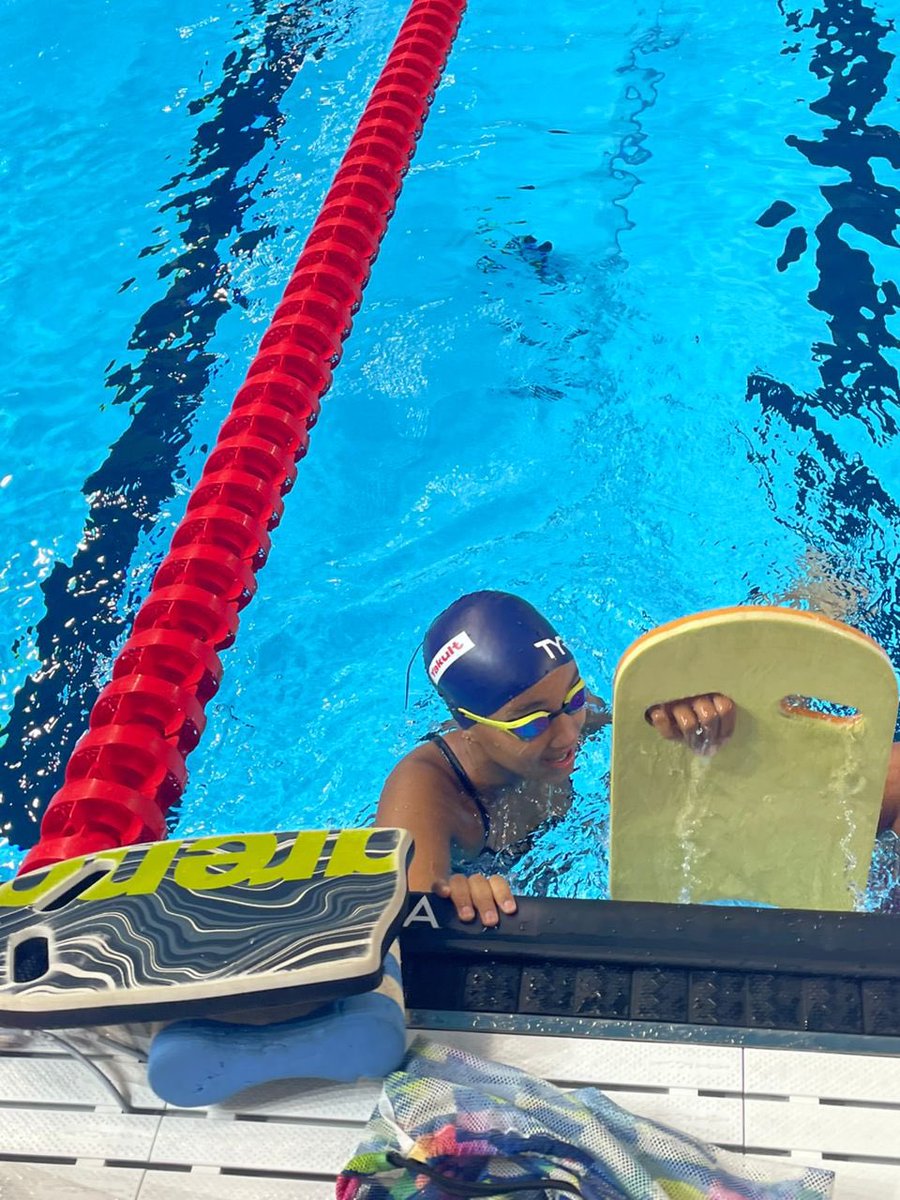Rwandaaquatics's tweet photo. 🔥 New National Record 🚨 

Huge congratulations to Aragsan Mugabo Liban for setting a new Rwanda National record in the Women’s 100m Freestyle with an impressive time of 1:09.21 seconds

Well done Aragsan

@Rwanda_Sports 
@nmukazayire 
@NgarambeRwego 
@CandyBaso 
@Cy_Munyana https://t.co/2zVcC7MFL9