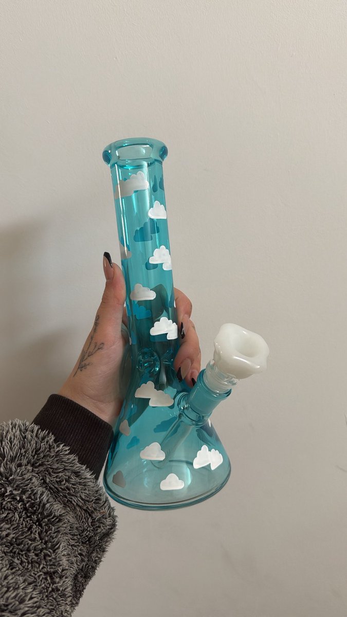 Findom Queen Emily tweet media