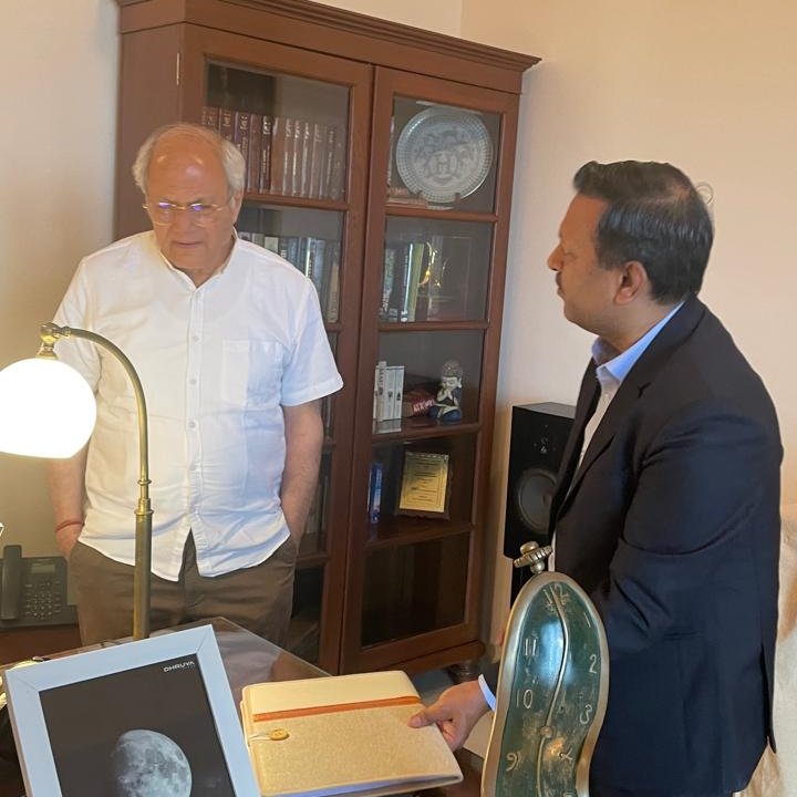 STPIPune's tweet image. Had a wonderful opportunity to meet Dr. Ajai Chowdhry, a visionary pioneer and co-founder of HCL, during my recent visit to Goa. In an inspiring conversation, he gave insight on strengthening larger Goa’s IT ecosystem in the state.

#STPIINDIA 
@stpiindia @arvindtw
