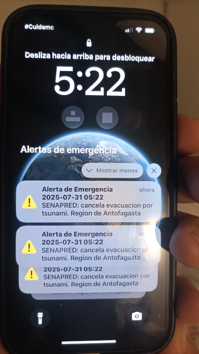 #Tsunamichile por favor regulen la alarma , hasta qué hora va a sonar?! @senapred y dice Antofagasta y vivo en La Serena, cómo tanta incompetencia.@radioguaya