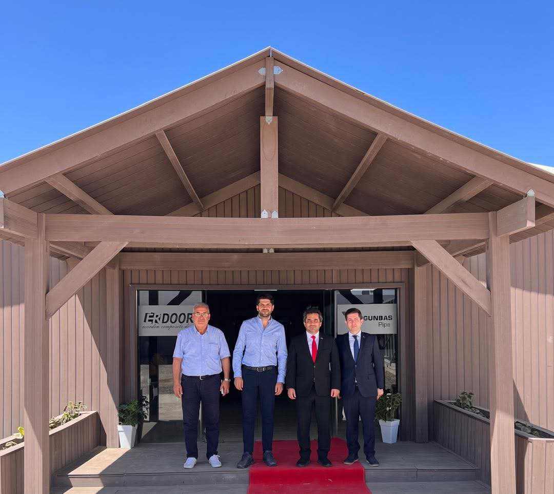 vedaterg's tweet image. Cezayir Türkiye Büyükelçimiz Sayın @mucahitkyilmaz fabrikamızda ağırlamaktan memnuniyet duyduk.
Nazik ziyaretleri için teşekkür ederiz.

#ErgünbaşGroup #Cezayir #Algeria