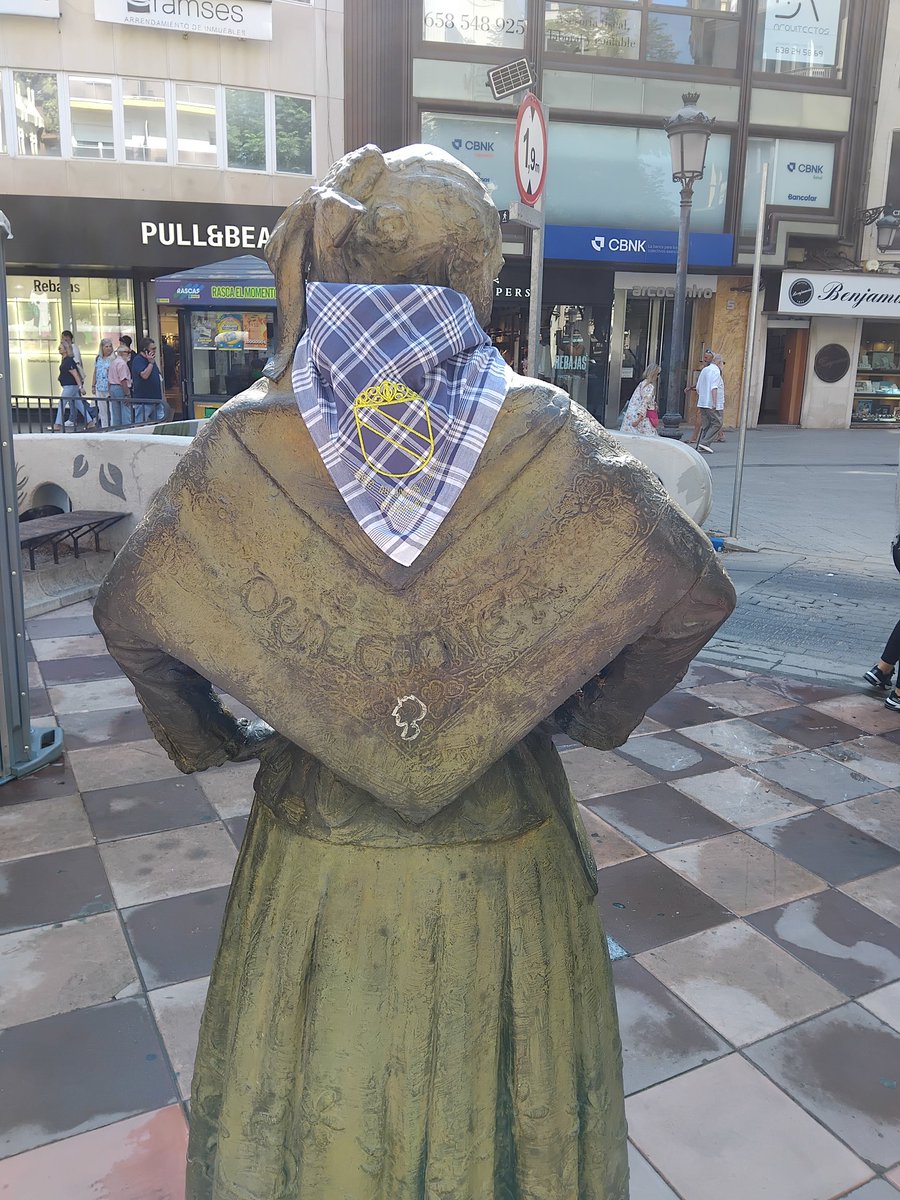 Manuel_Gut_Ara's tweet photo. Hoy después de ver a la Virgen, la ciudad tiene un run run muy especial. 
Viva la Pandorga 
Y VIVA LA VIRGEN DEL PRADO 
#Pandorga #CiudadReal #tradicion #España https://t.co/5Hb1E4sXnp