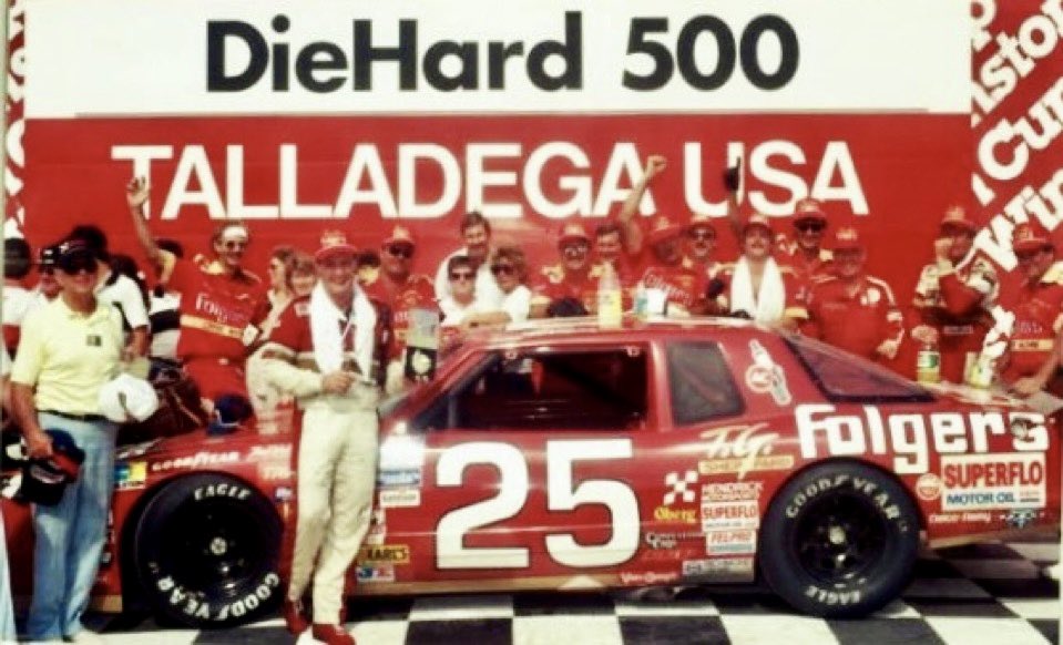 Ken Schrader won the 1988 Talladega DieHard 500 37 years ago today. 🏁 

He went from 4th to 1st on the last lap, passing Dale Earnhardt for his first career Winston Cup win.    

#FirstTimeWinner 🏁 <a href="/TALLADEGA/">Talladega Superspeedway</a>