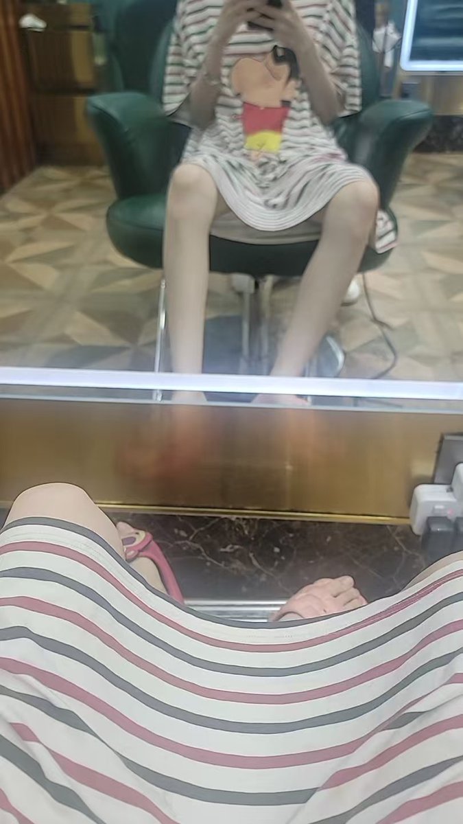 今天找总监搞个新发型