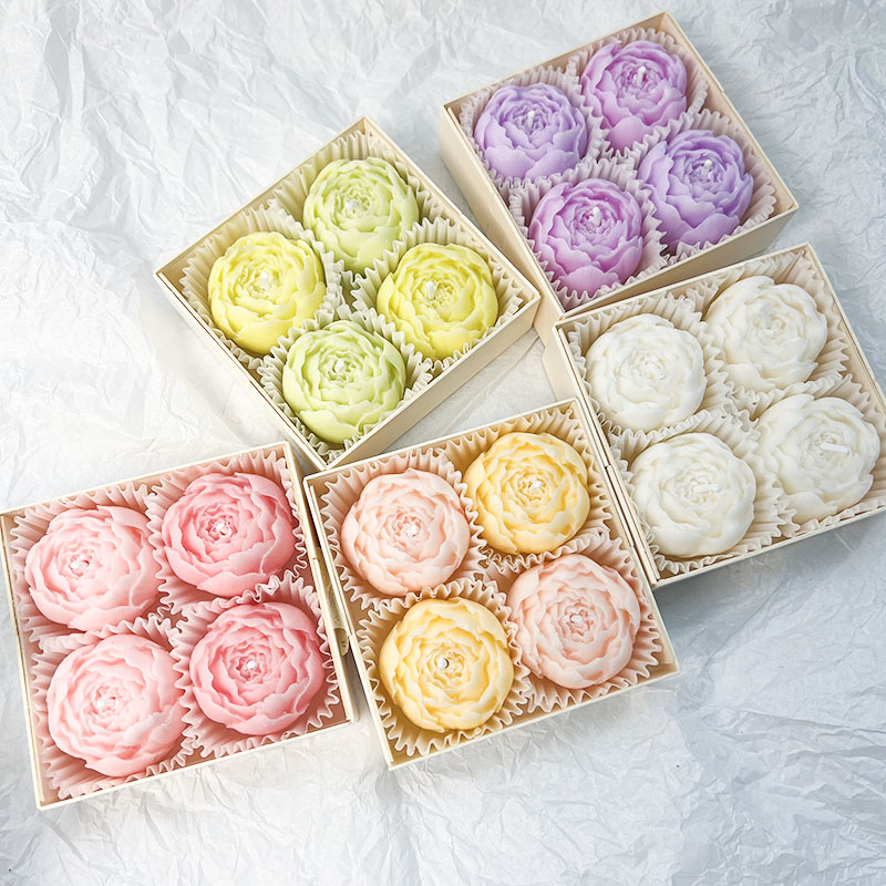 A time for you: flower time.
Bathing, reading, meditating... let this floral gift box candle be your exclusive companion. Its soft glow and refreshing floral fragrance instantly create a peaceful corner. Embrace the gentle moments within this gift box, ready to be enjoyed anytime