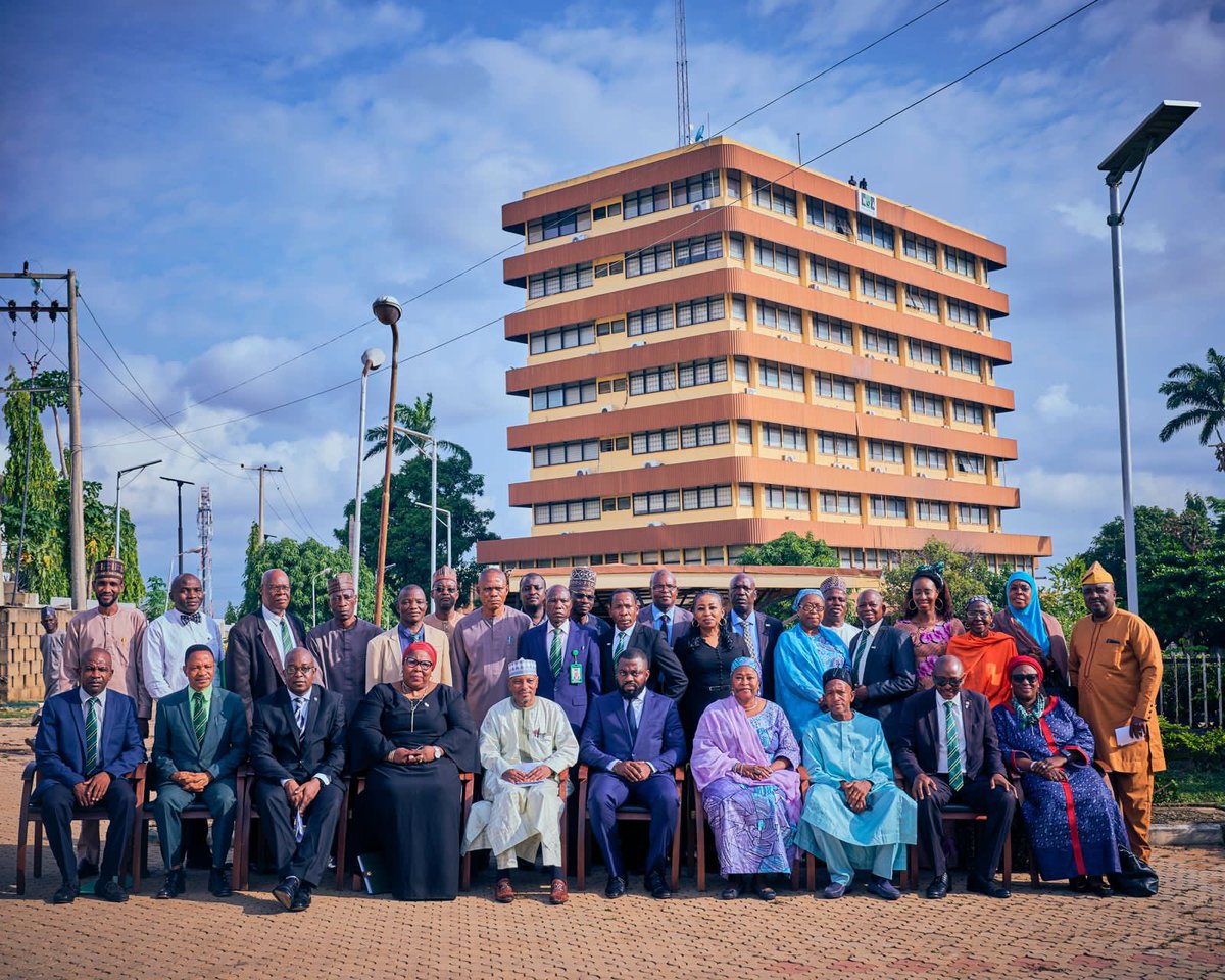 ayo sotinrin tweet media