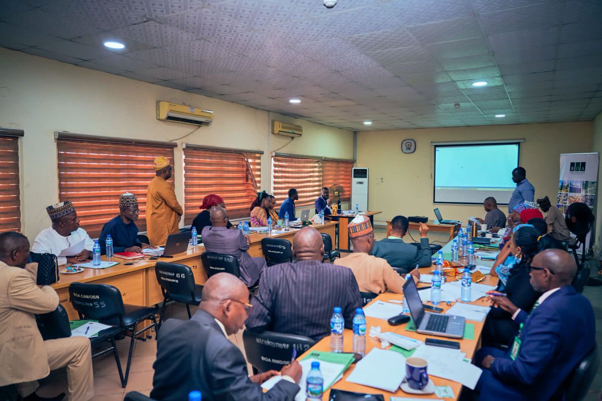 ayo sotinrin tweet media