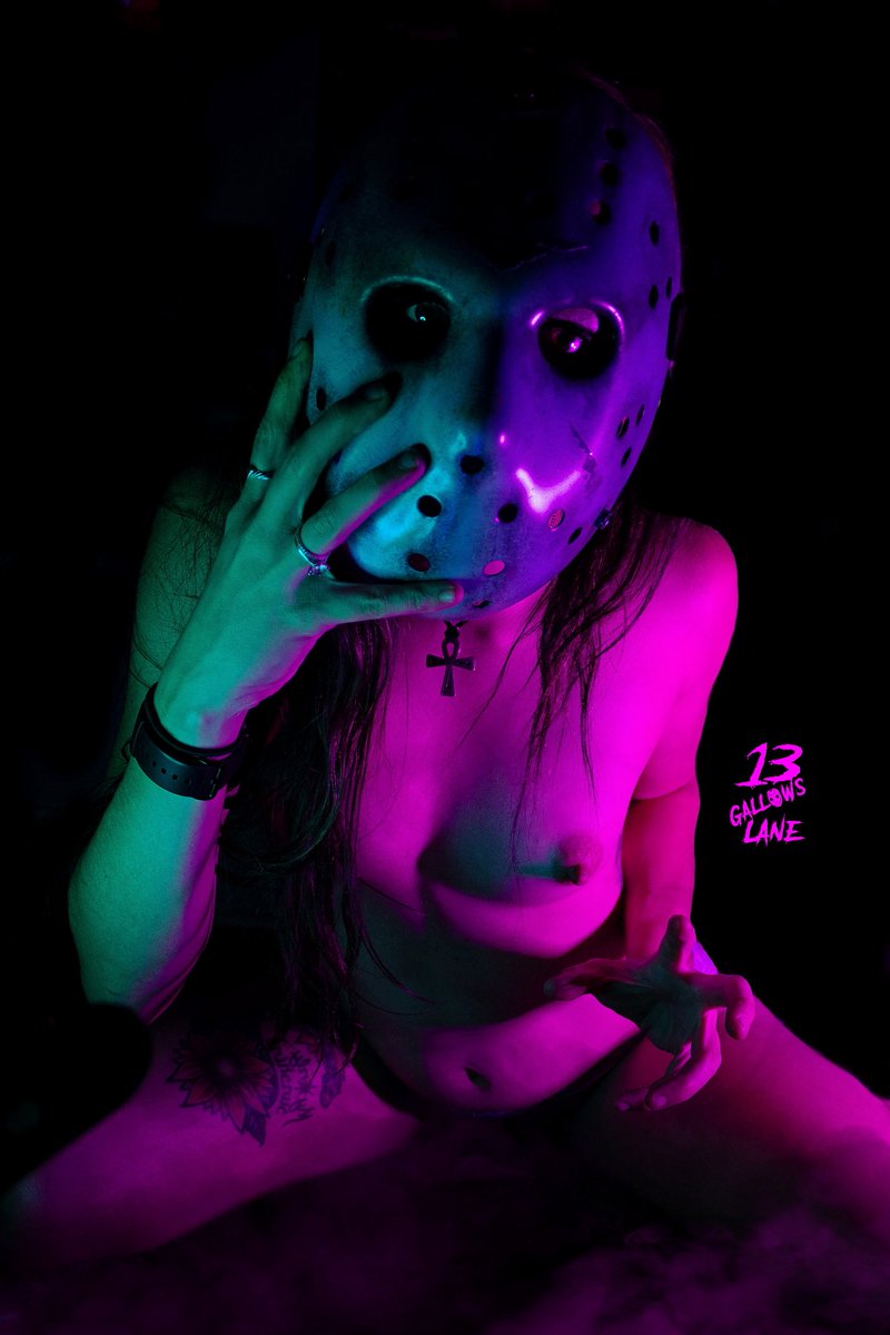 For uncensored and exclusive content:
patreon.com/13GallowsLane

#horror #porn #fridaythe13th #NSFW