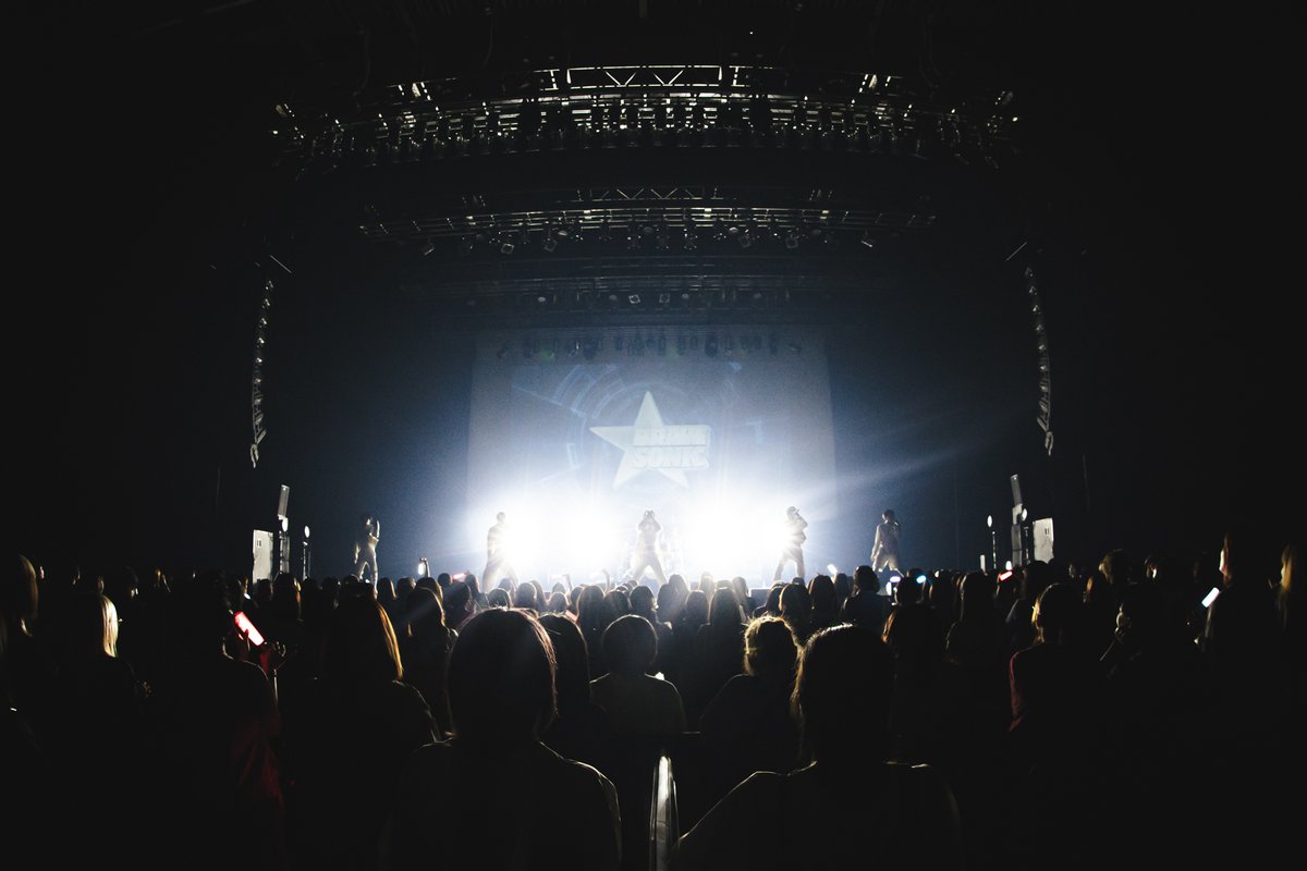 BRAVE SONIC (@brave_sonic) on Twitter photo ◤ BRAVE SONIC
in KT Zepp Yokohama ◢
最高のパフォーマンスを見せてくれたBLVCKBERRY(<a href="/BLVCKBERRY_JP/">BLVCKBERRY</a> )さん📸
ありがとうございました❤️🔥
次回開催もお楽しみに!!
#BRAVESONIC #ブレソニ #BLVCKBERRY ◤ BRAVE SONIC
in KT Zepp Yokohama ◢
最高のパフォーマンスを見せてくれたBLVCKBERRY(<a href="/BLVCKBERRY_JP/">BLVCKBERRY</a> )さん📸
ありがとうございました❤️🔥
次回開催もお楽しみに!!
#BRAVESONIC #ブレソニ #BLVCKBERRY