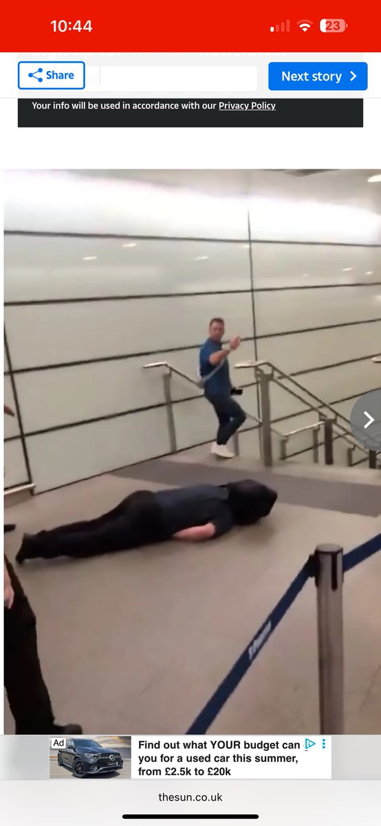 Does that look like the arm of an old man, blatant media spin. Wouldn’t be surprised the thug that provoked this incident was payed by our government. 
#TommyRobinson