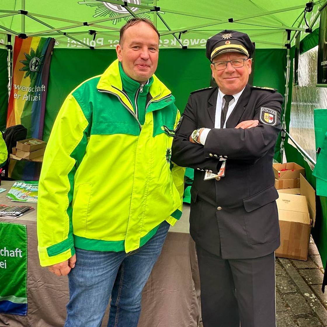 Verabschiedung des #IdP #MV 
Wir möchten uns an dieser Stelle herzlich bei dem IdP Nils Hoffmann-Ritterbusch für seine langjährige und vertrauensvolle Zusammenarbeit bedanken.  Zum Abschied richtete "Ho-Ri" noch einige abschließende Worte an uns.
👉 t1p.de/ne6vr