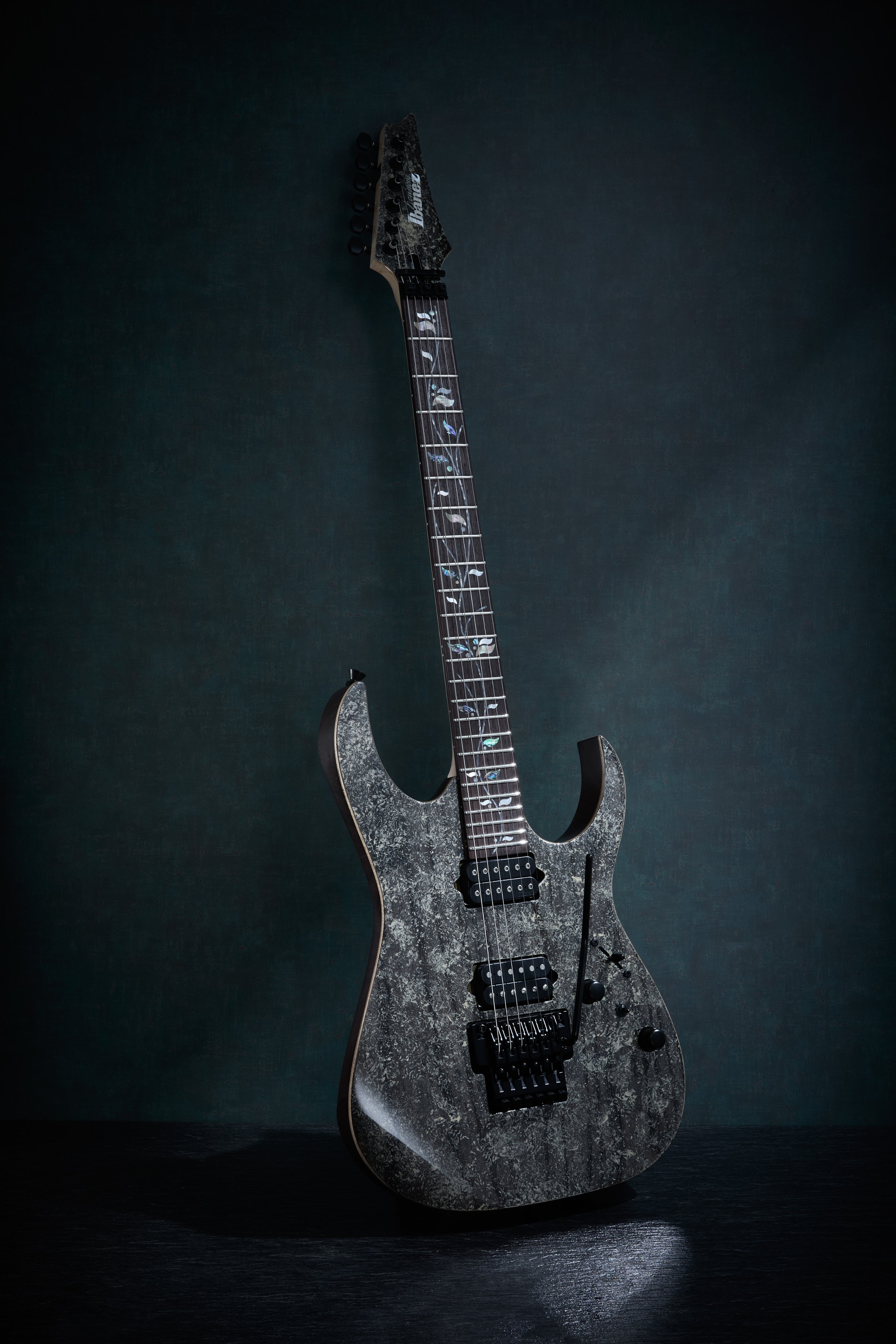 ☆MG4☆新品弦交換済☆美品☆BÙSKER'S ストラト ブルーM SSH☆ ☆MG4☆新品弦交換済☆美品☆BÙSKER'S ストラト ブルーM SSH