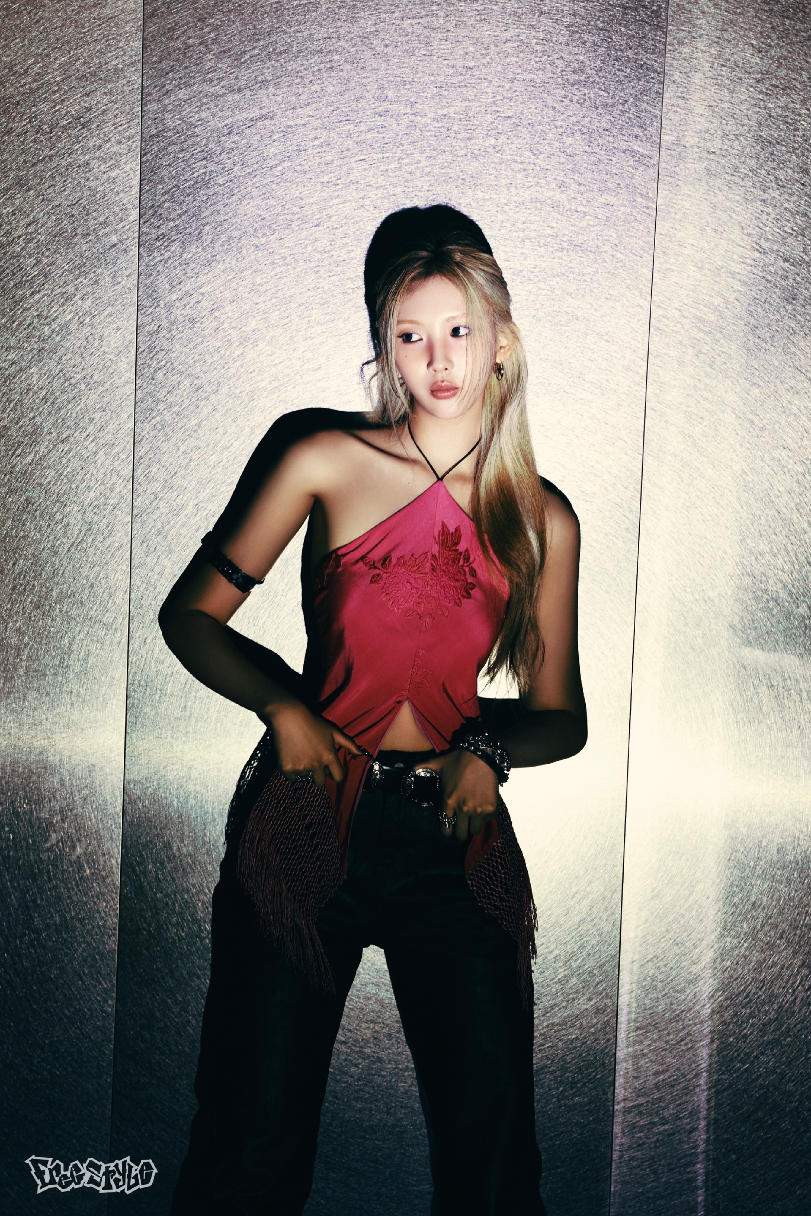 GxLUTeHbAAAc8m_?format=jpg&name=4096x4096