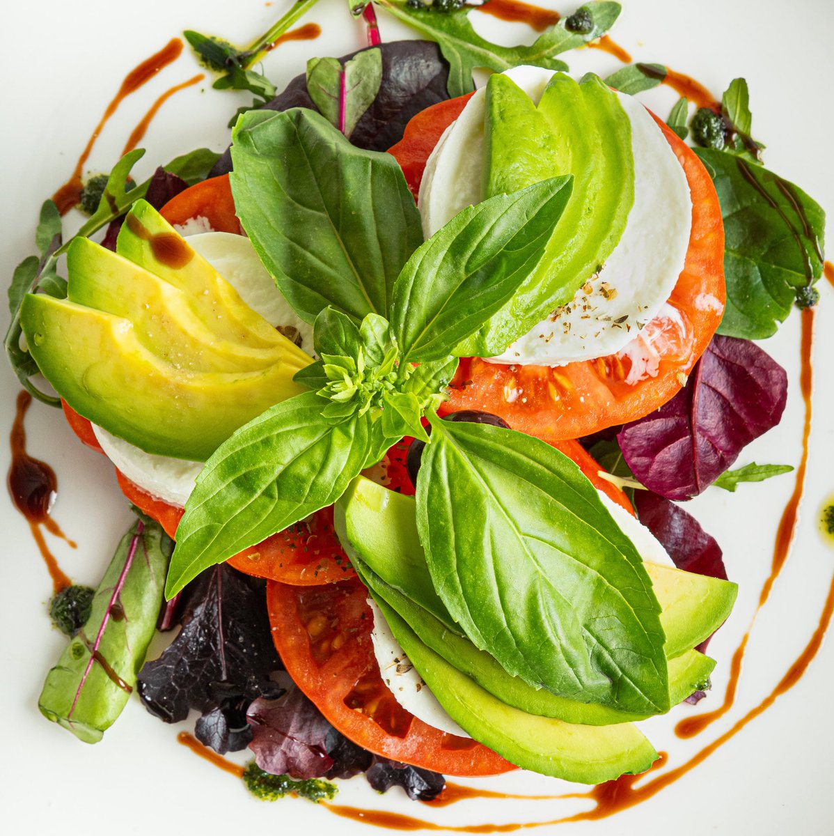 🇮🇹 Our Tre Colore starter – a vibrant trio of classic Italian tastes to ignite your appetite! Join us today and savor the essence of Italy right here in Canary Wharf. Buon Appetito! #AmerigoVespucci #ItalianCuisine #TreColoreStarter #CanaryWharf #amerigovespuccicanarywharf