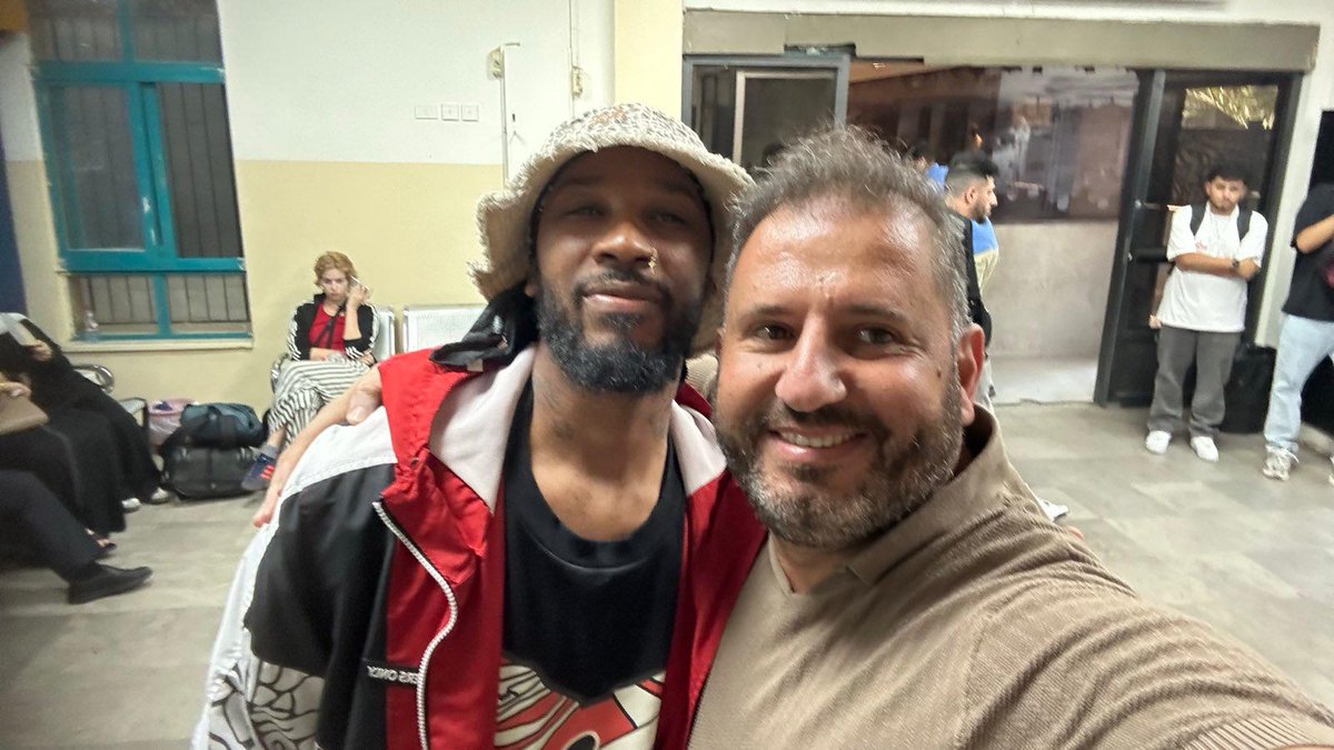 Here's a photo from Jordan. Chris Smalls will be flying into Newark Friday morning